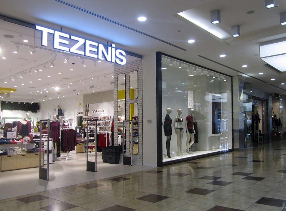Colonne Shopping Centre GrandVision by Optissimo